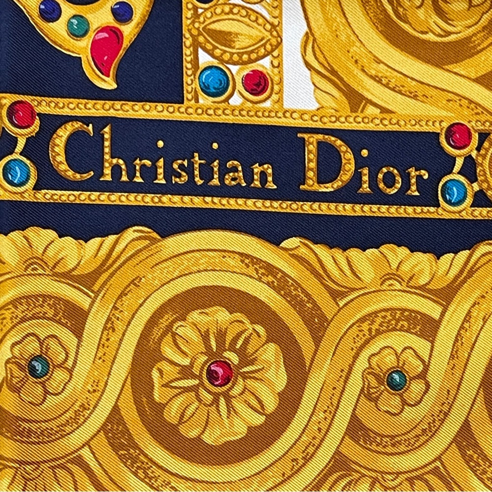 Dior Gold and Black Geometric Tapestry Wall Decor - Picture 3 of 7